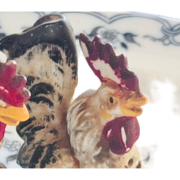 Vintage NAPCO Ceramic Rooster Salt and Pepper Shakers w/ Corks Japan S657PR - Picture 4 of 4